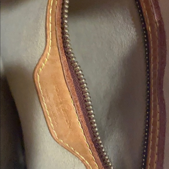 Vintage Authentic Louis Vuitton Medium Looping Bag - Picture 5 of 5